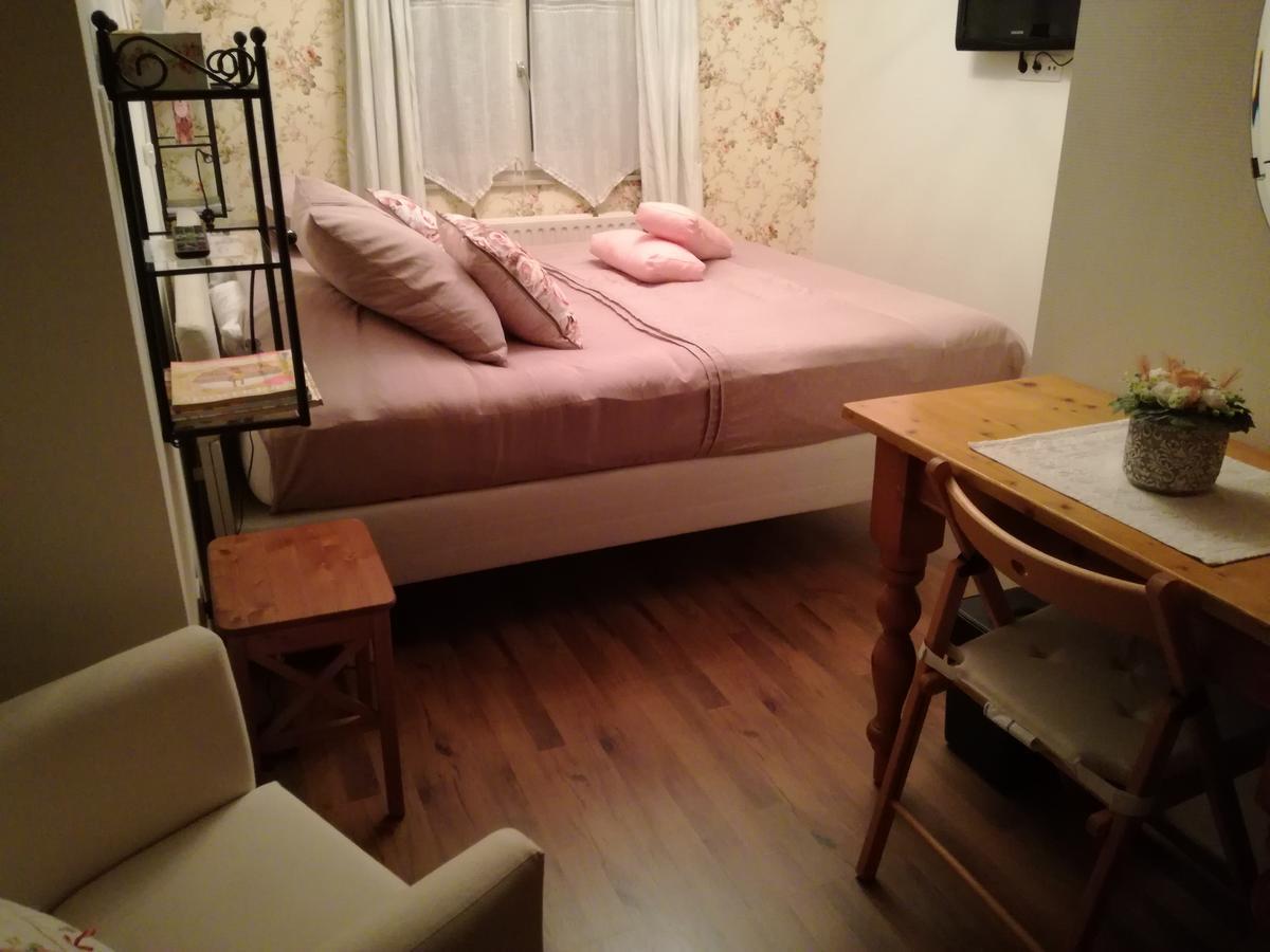 La Rose Panzió NeerNeerpelt Kültér fotó