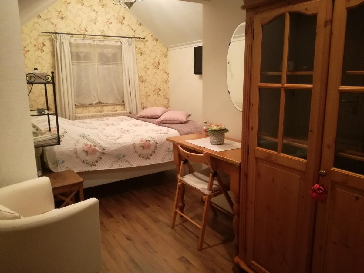 La Rose Panzió NeerNeerpelt Kültér fotó