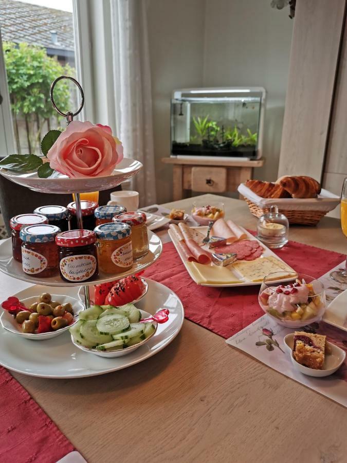 La Rose Panzió NeerNeerpelt Kültér fotó